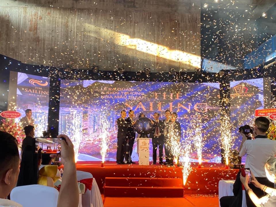 qua cau led quy nhon